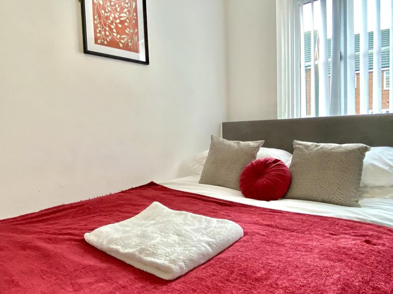 Walsall Group Accommodation מראה חיצוני תמונה