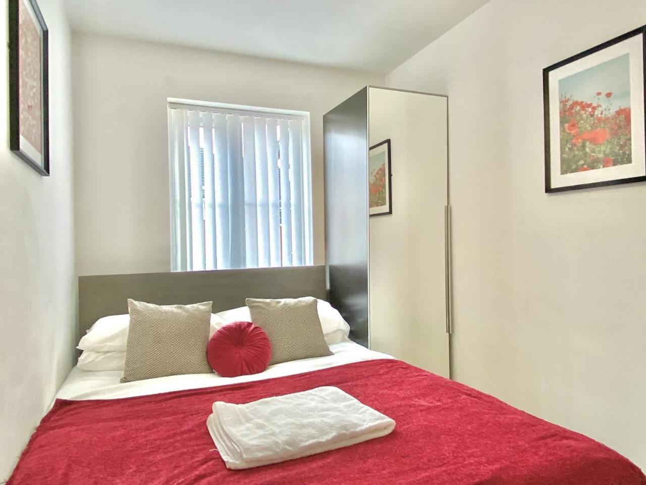 Walsall Group Accommodation מראה חיצוני תמונה